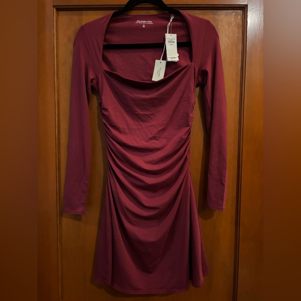 NWT Abercrombie & Fitch Ava Long Sleeve Mini Dress Rich Wine Size M - Picture 8 of 10